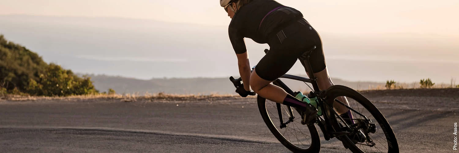 Titelseite -Fahrradhosen Verkaufsladen 38